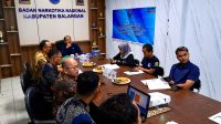 Press release capaian kinerja Tahun Anggaran 2025 yang digelar di Ruang Rapat BNNK Balangan. (Foto: MCBalangan)
