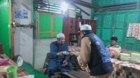 Sholat Subuh Berjamaah dan Aksi Berbagi Masker Mouson KN95 Aksi Berbagi Masker Mouson KN95